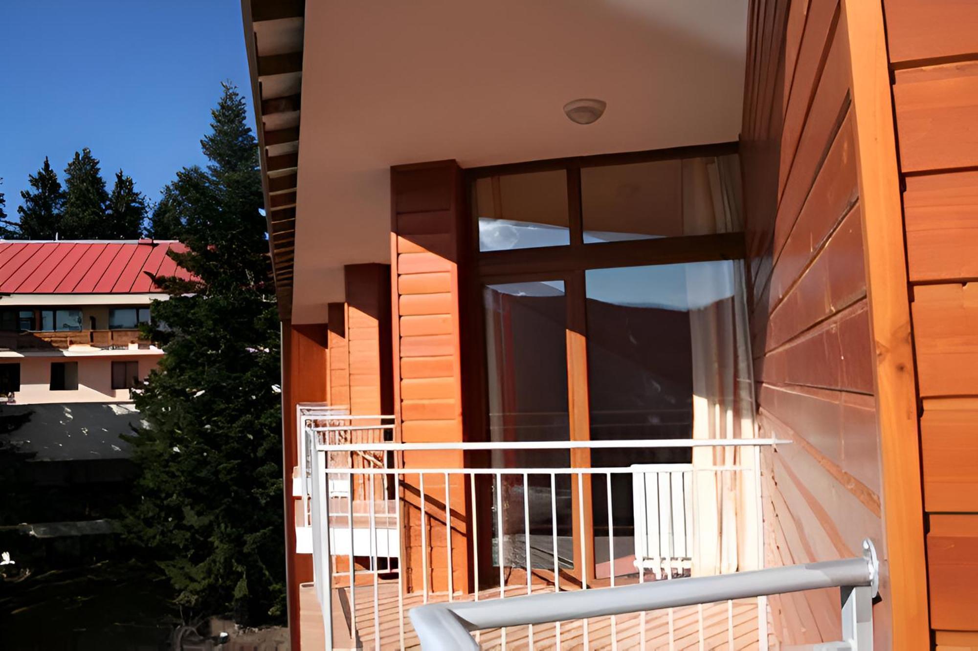 Dafovska Hotel Pamporovo Eksteriør bilde