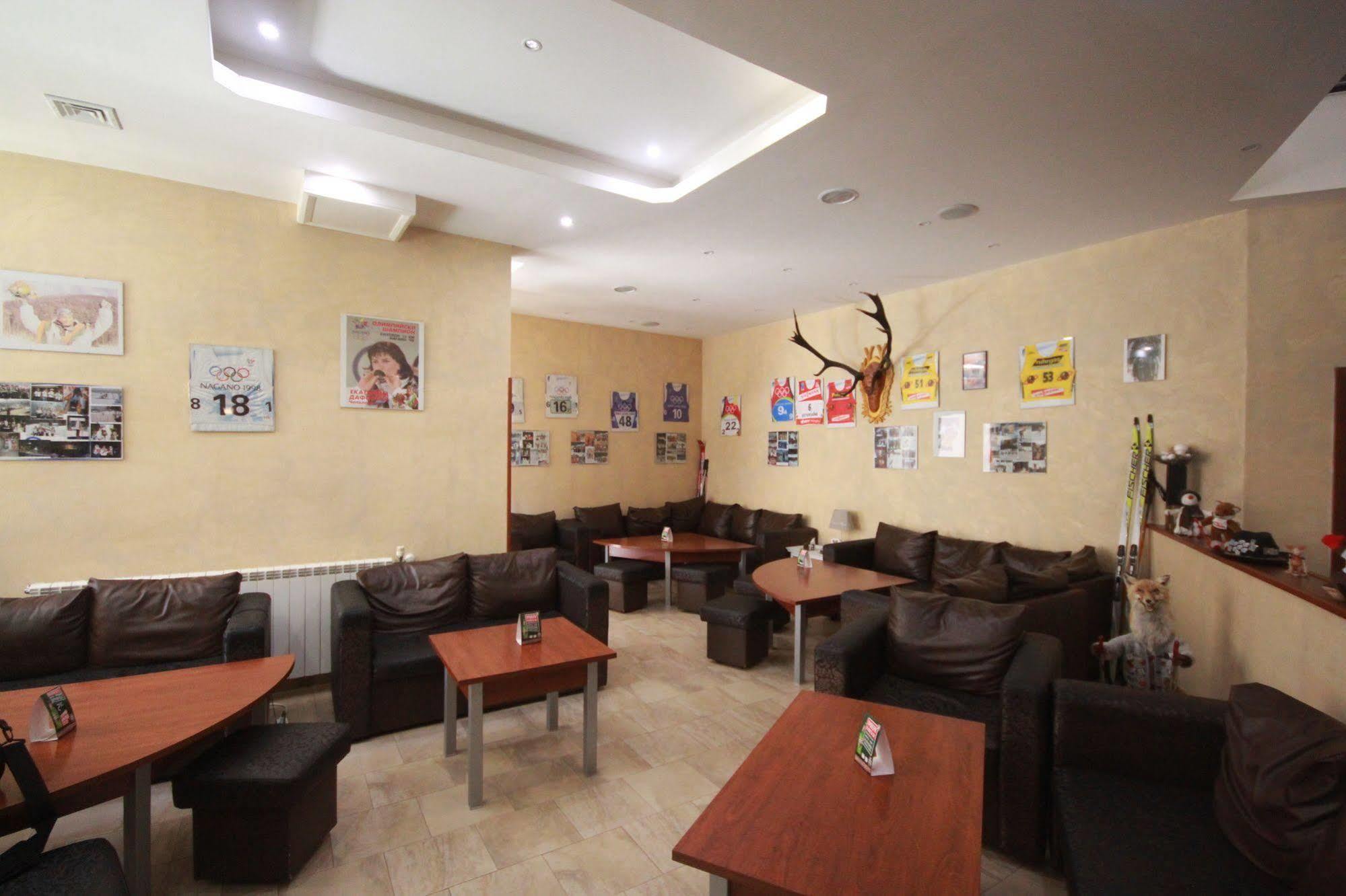 Dafovska Hotel Pamporovo Eksteriør bilde